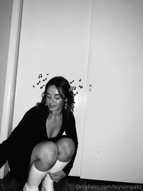 Leylaingallz pornographic star image