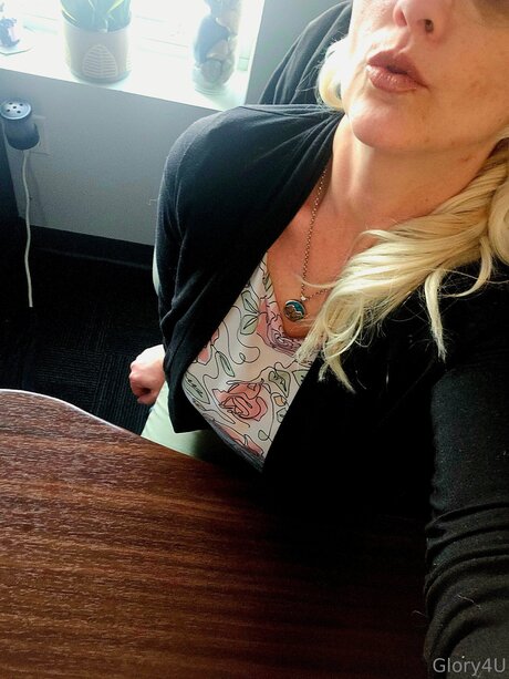 Glory4u modèle xxx img