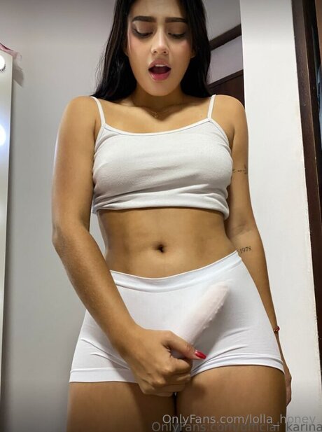 Lolla Honey star xxx photo