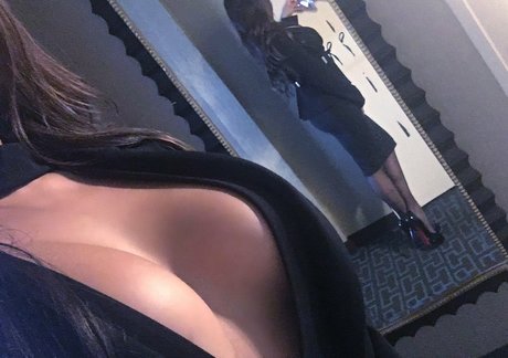 Danielle Carrera xxx actress photo