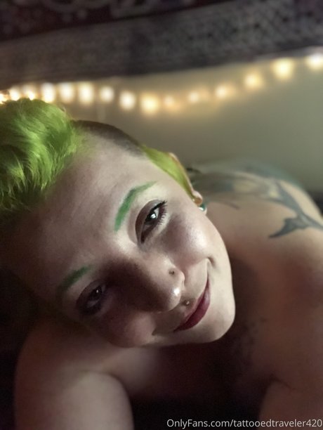 UnicornButtStuff exclusive actress photo