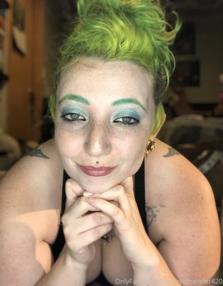 UnicornButtStuff sex model pic
