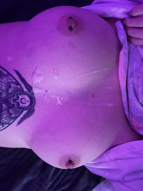 Step Sis Lilli pornstar sexy image
