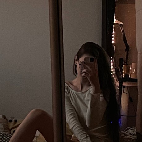 Nyakich estrella erótica archivo