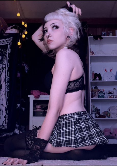 Evilgirll estrella porno de alta calidad foto