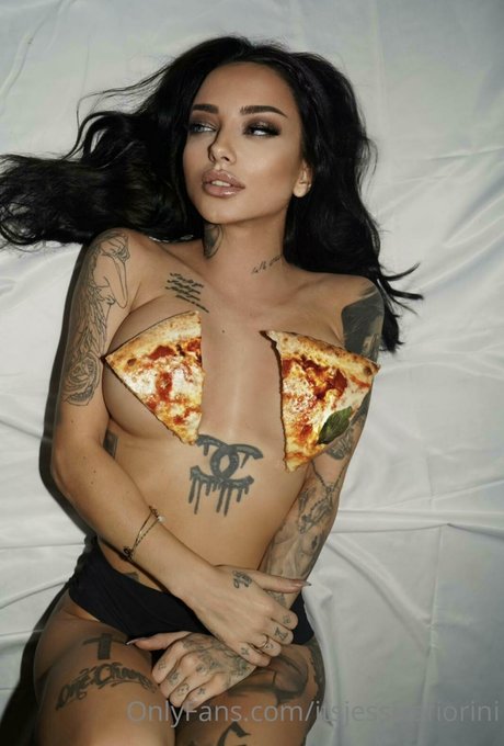 Cherry Rebelle modelo mejor galería