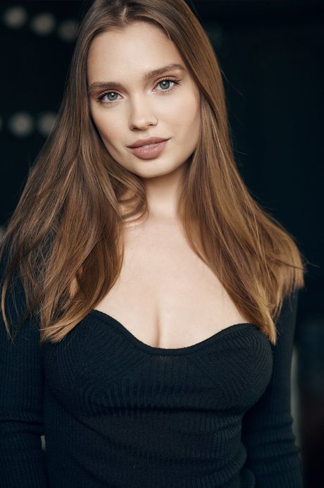 Katya Kotaro_ estrella erótica foto