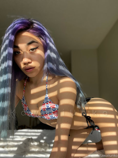 SolanasUniverse modèle des photos