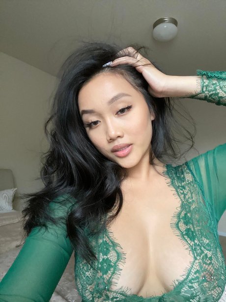 Adorenhi pornstar high quality gallery