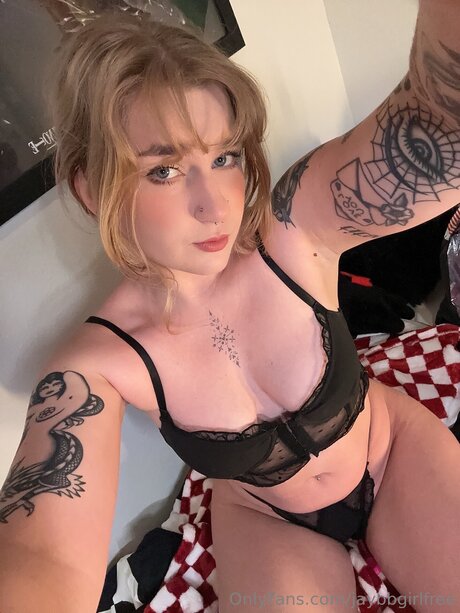 Jaybbgirlfree erotic star picture