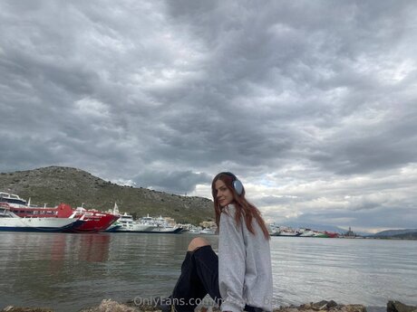 blonde pulpeuse onlyfans top magnifique collection