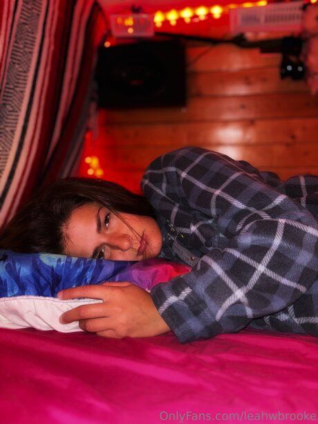 Leahwbrooke modelo pornografico imágenes