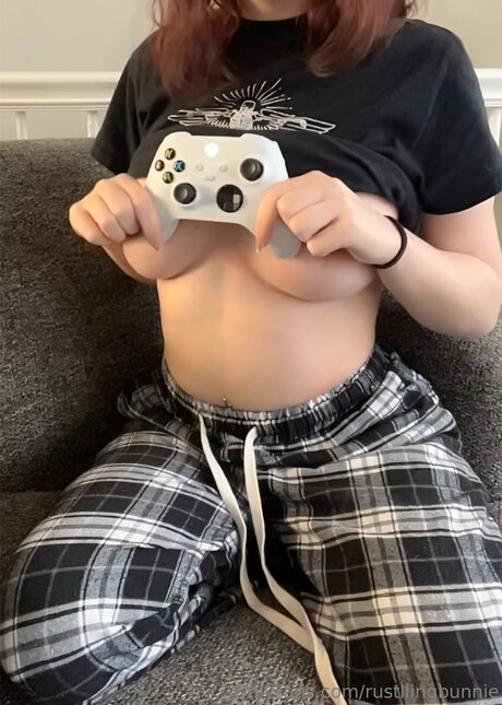 Rustllingbunnie nudes actress photo