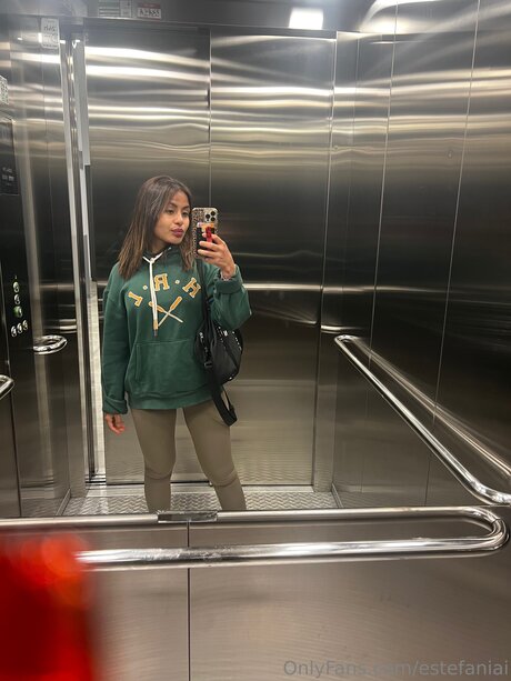 Estefaniai Miniature