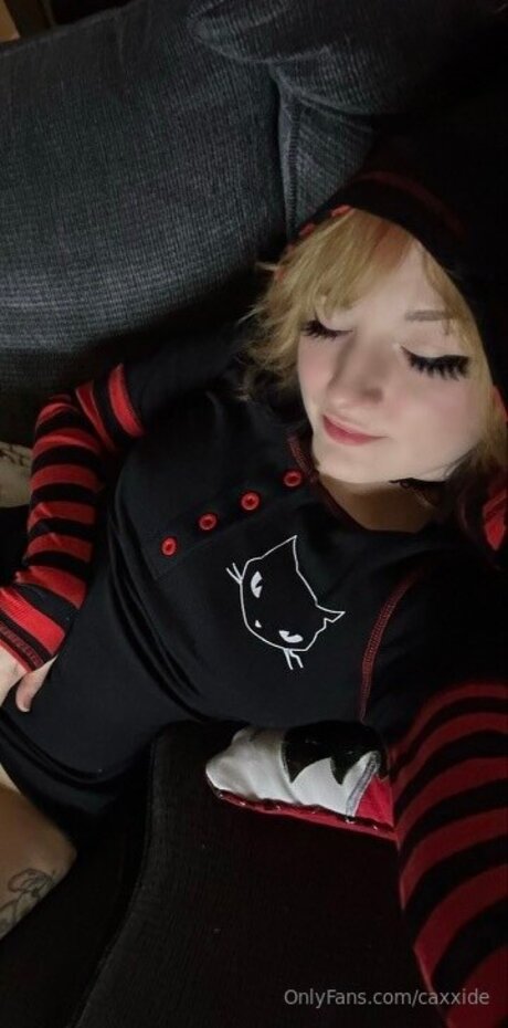 Caxxide adult model gallery