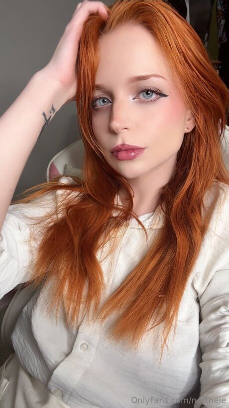 Northeie estrella adulta galerías