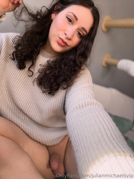 Julianmichaelsvip model perfect images