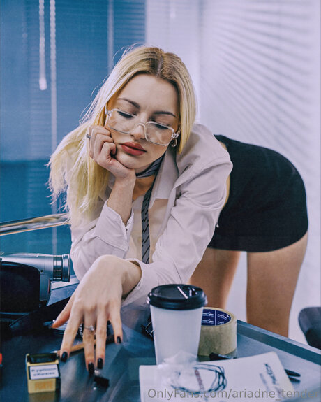 Ariadne Tender arte estrella porno fotos