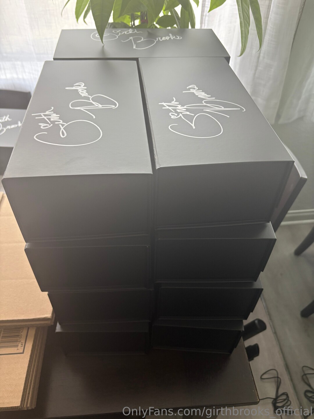 Girthbrooks Official best actress pics