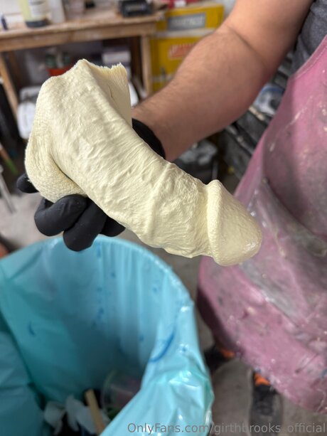 Girthbrooks Official buena estrella porno archivo