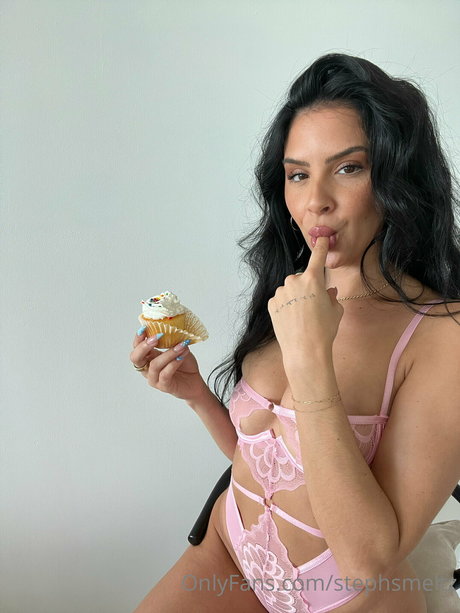 Stephanie Smeltz arte estrella porno galerías