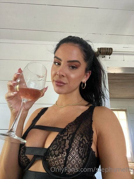 Stephanie Smeltz hermosa estrella porno galerías