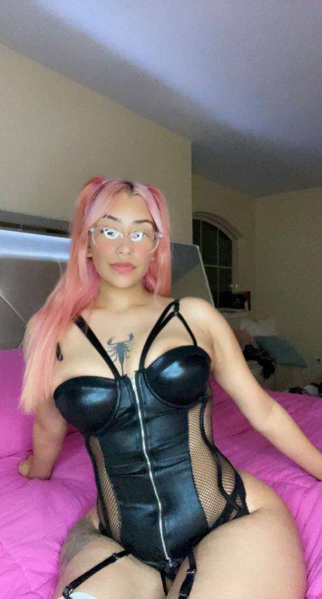 Stephanie Gonzalez_ xxx model pics