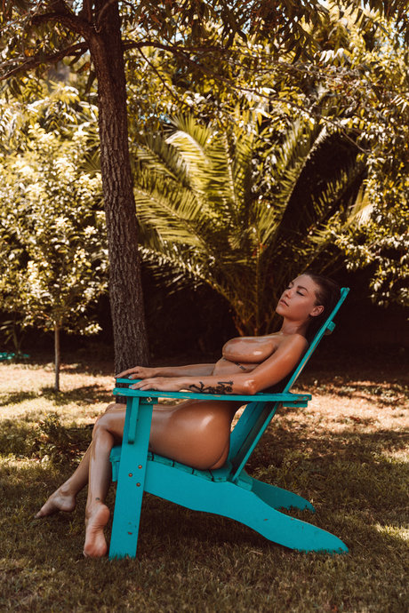 OnlyFans avec chatte poilue mature érotique xxx photos