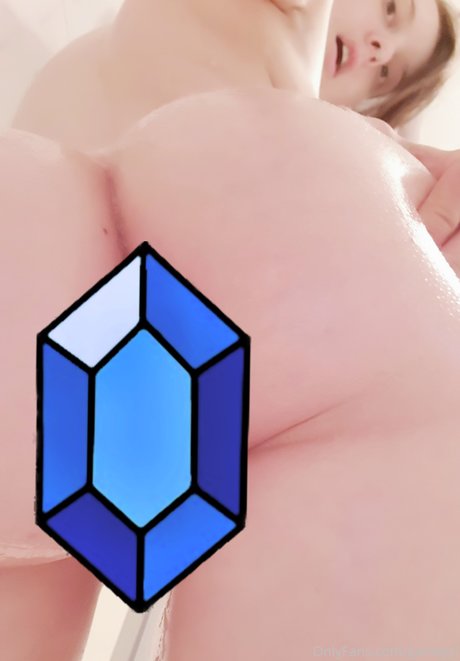 Gamegrl star naked pics