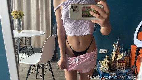slut milf onlyfans free nude photo
