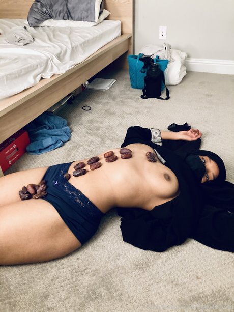 Hijabi Bambi belle star du porno image