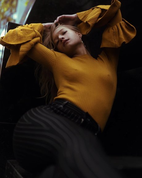 Oni entertainment modelo de alta definición fotos