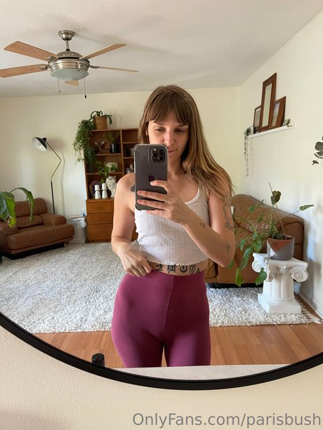 Parisbush_ estrella porno perfecta imágenes