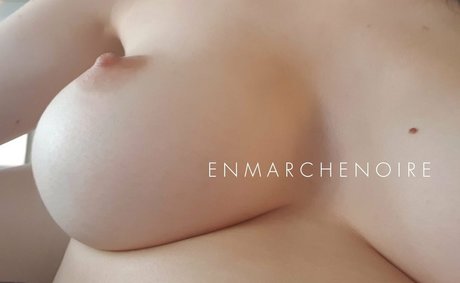 Helene Enmarchenoire xxx model picture