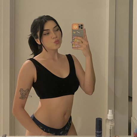 Coughs model pornographic image