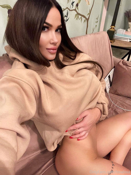 Lovalova mejor estrella foto