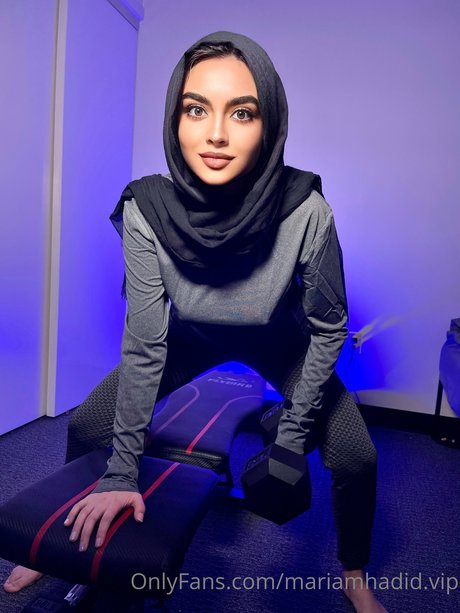 Mariam Hadid arte estrella porno galería