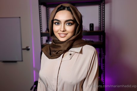 Mariam Hadid sexo modelo galerías