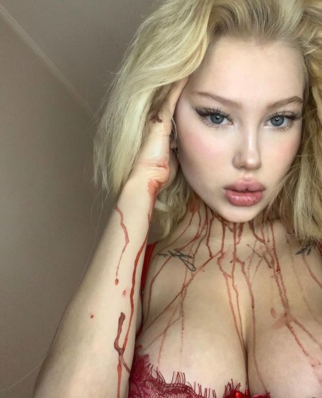 Sophia moonlight model beautiful photos