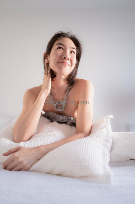 Ms Emmy Lynn estrella porno desnuda archivo