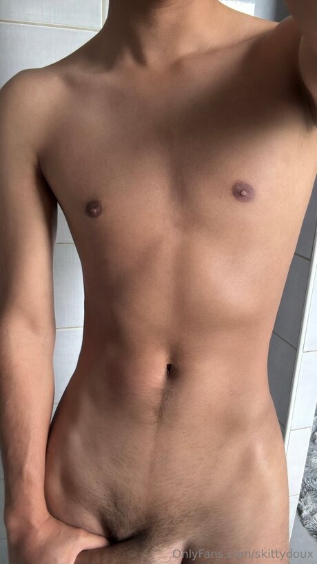 blonde pulpeuse onlyfans parfait chaud photo