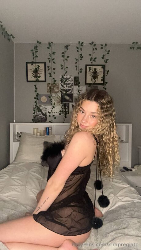 Kirapregiato model porn gallery