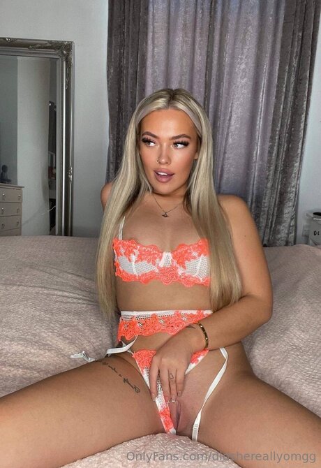 Didshereallyomgg beau modèle archive