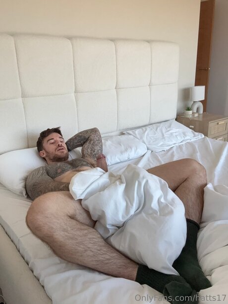 Hatts17 actriz de alta calidad foto