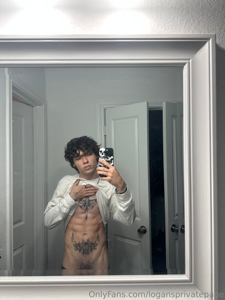 Logansprivatepage free pornstar pic