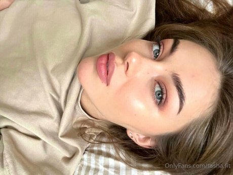 Tasha Fit_ star du porno gratuit galeries