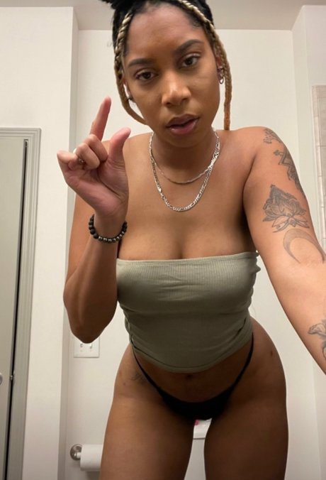 Aritheamazon Ari T pornstar sexy archive