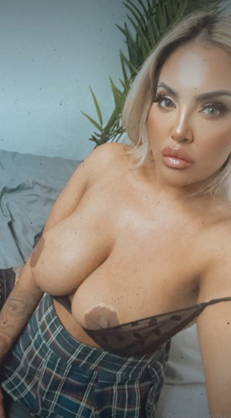 Tanya Lucie_ exclusive pornstar pic