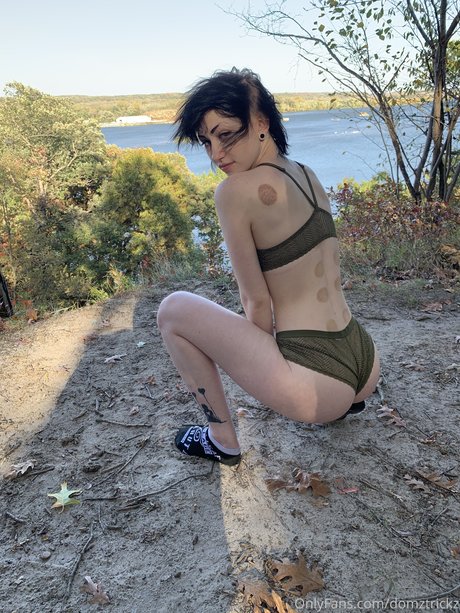 Doms Trickz adult model photos
