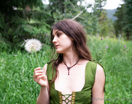 Claire Zeal estrella libre galería